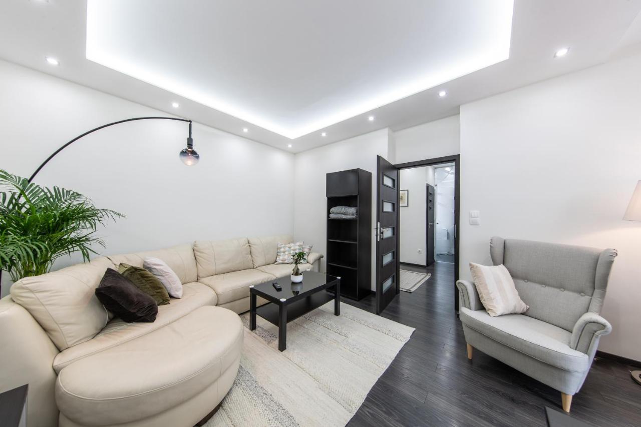 Spacious 3-Room Apartment With Free Parking 부다페스트 외부 사진