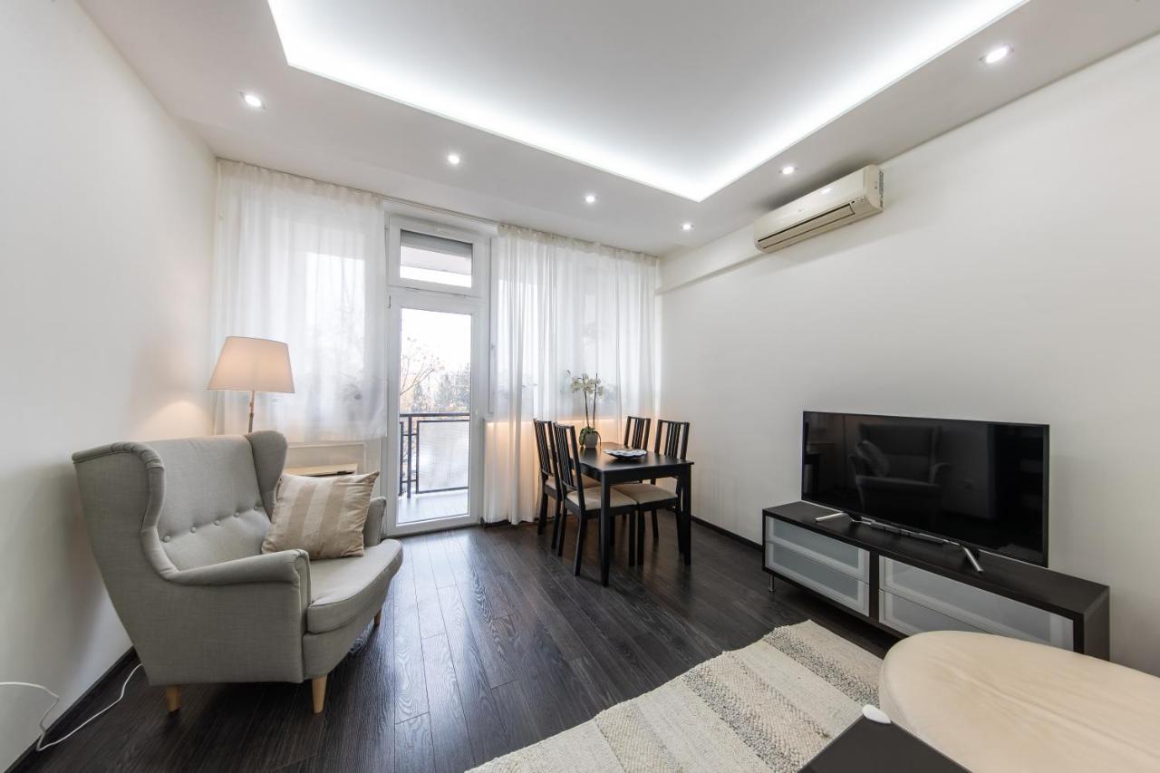 Spacious 3-Room Apartment With Free Parking 부다페스트 외부 사진