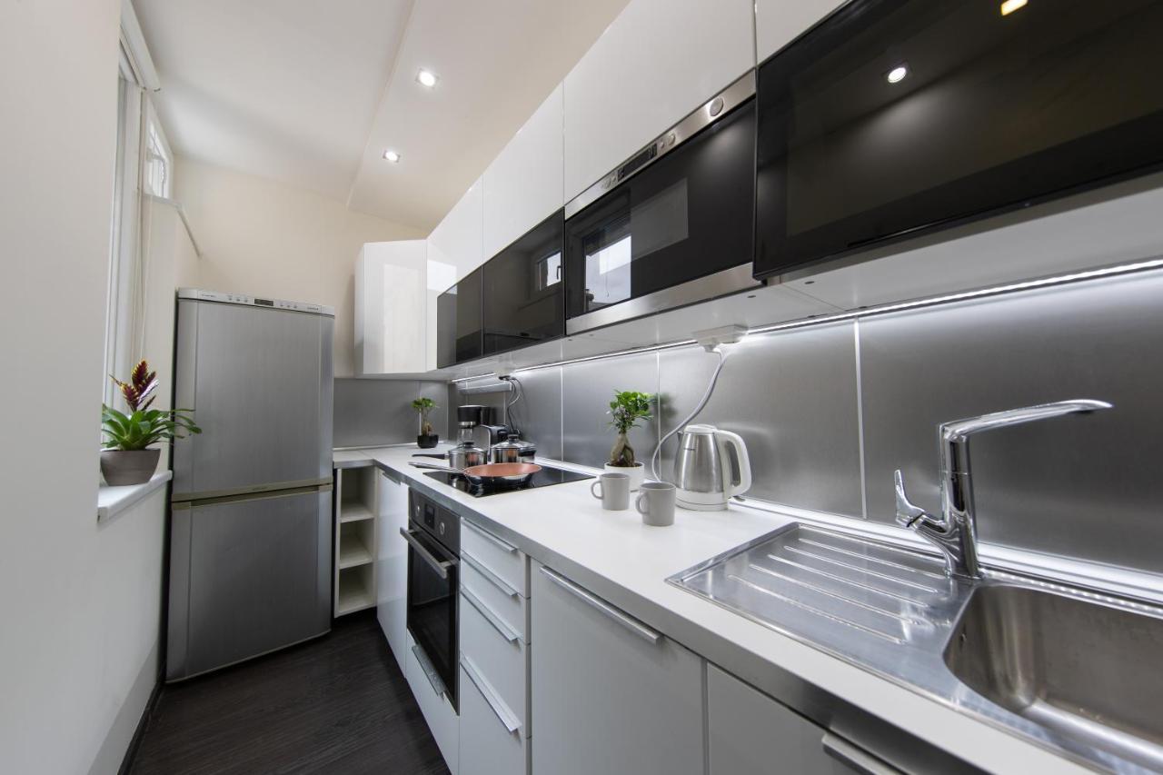 Spacious 3-Room Apartment With Free Parking 부다페스트 외부 사진