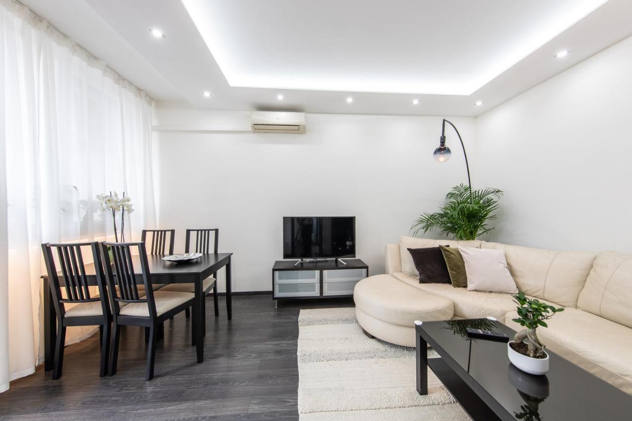 Spacious 3-Room Apartment With Free Parking 부다페스트 외부 사진